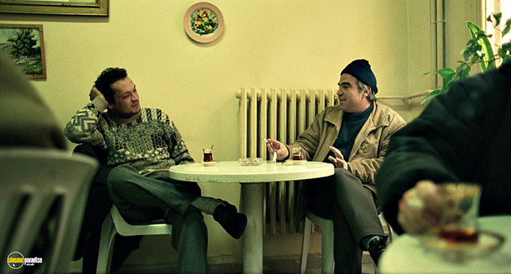 A still #53 from Uzak (2002)