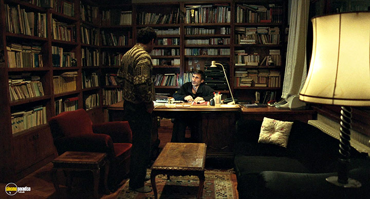 A still #52 from Uzak (2002)