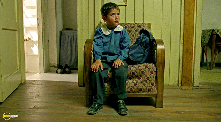 A still #25 from Clouds of May (1999)