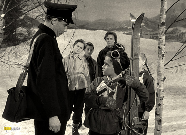 A still #3 from The Divided Heart (1954)