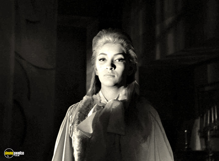 A still #30 from The Witch's Mirror (1962)