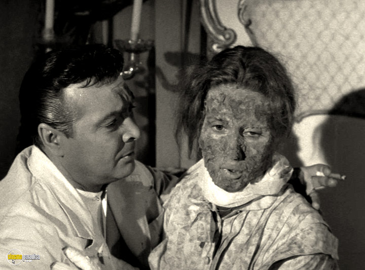 A still #1 from The Witch's Mirror (1962)
