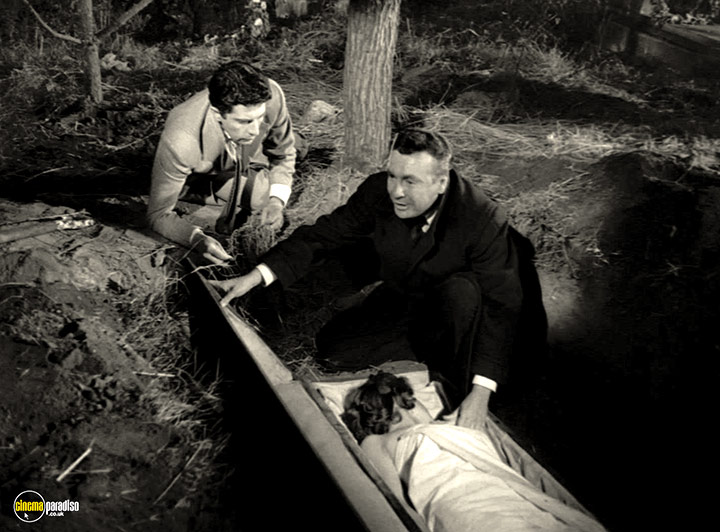 A still #21 from The Witch's Mirror (1962)