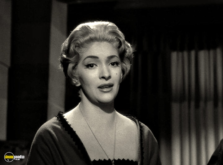 A still #19 from The Witch's Mirror (1962)