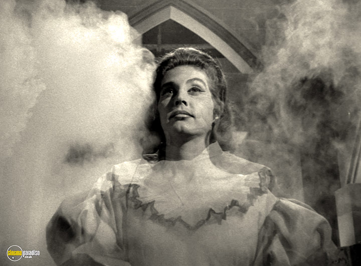 A still #17 from The Witch's Mirror (1962)