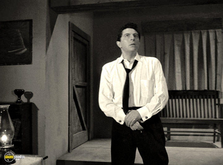 A still #13 from The Witch's Mirror (1962)