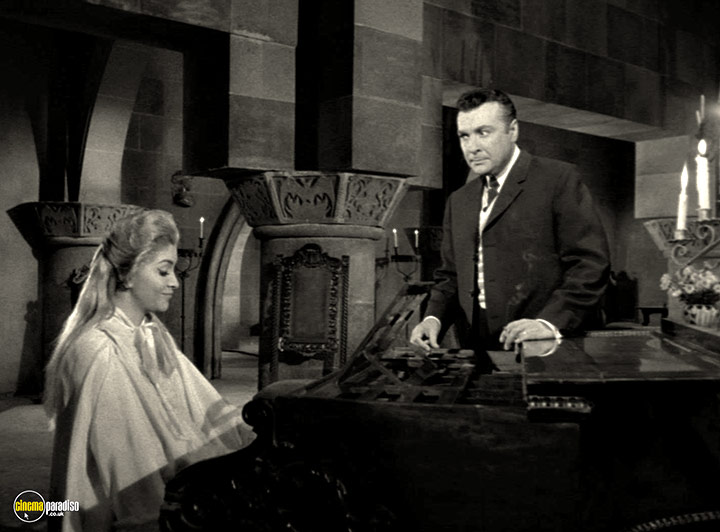A still #9 from The Witch's Mirror (1962)