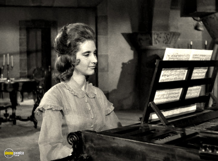 A still #3 from The Witch's Mirror (1962)