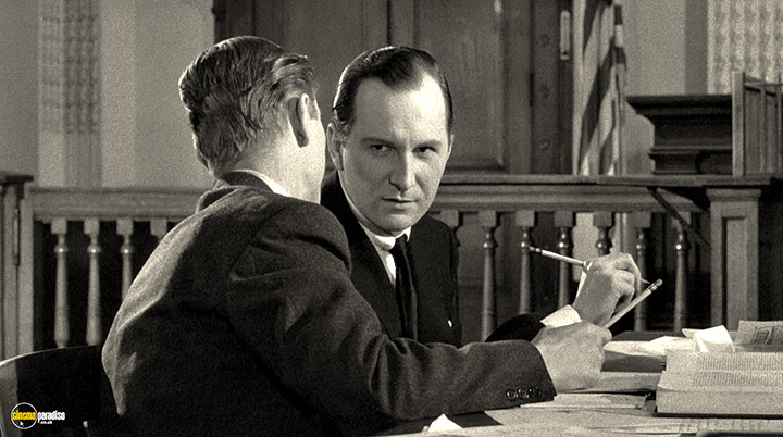 A still #21 from The Wrong Man (1956)