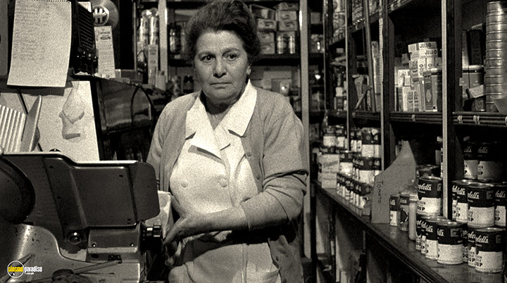 A still #18 from The Wrong Man (1956)
