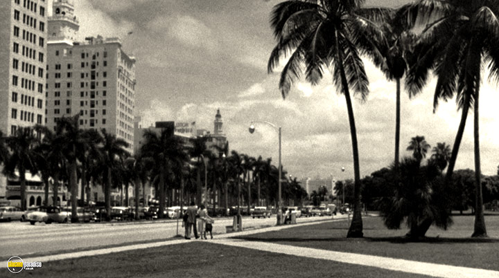 A still #16 from The Wrong Man (1956)