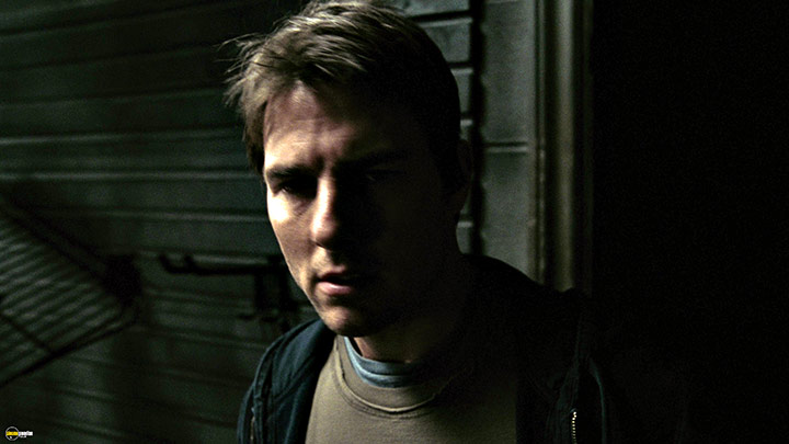 A still #61 from War of the Worlds (2005)