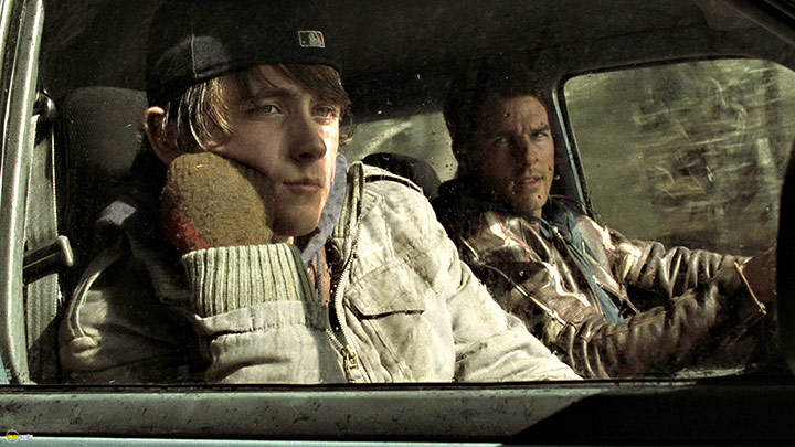 A still #59 from War of the Worlds (2005)
