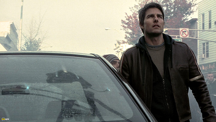 A still #26 from War of the Worlds (2005)