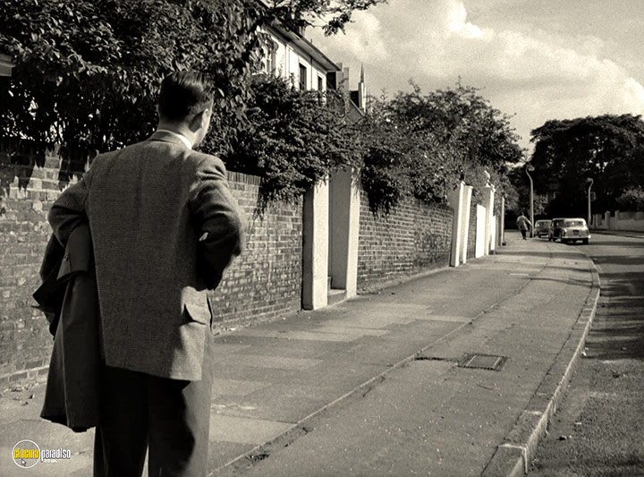A still #14 from The Strange World of Gurney Slade: Series (1960)