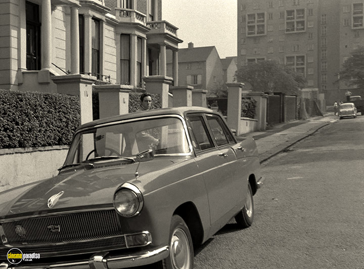 A still #21 from The Strange World of Gurney Slade: Series (1960)