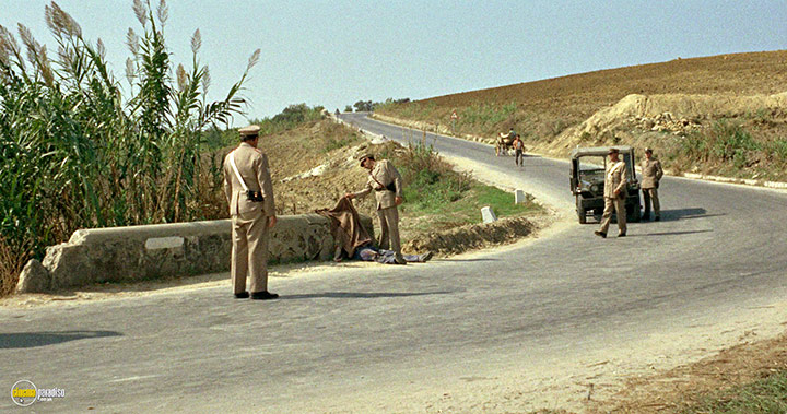 A still #29 from The Day of the Owl (1968)