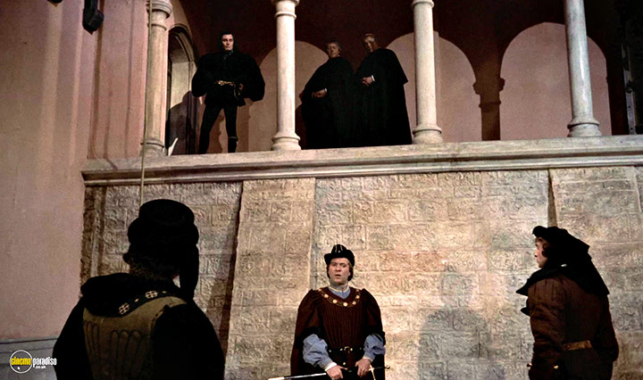 A still #21 from Richard III (1955)