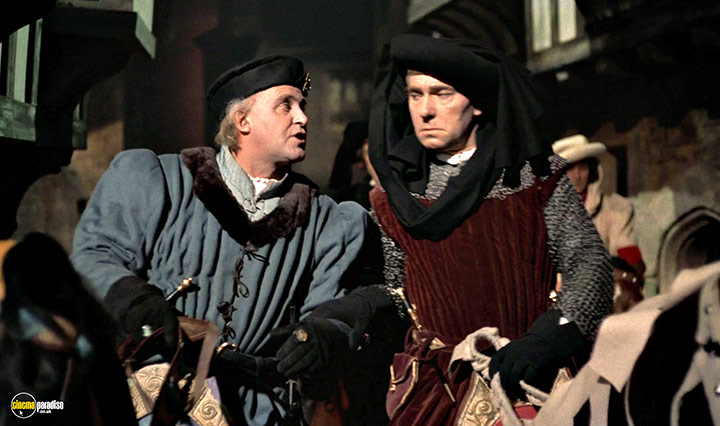 A still #29 from Richard III (1955)
