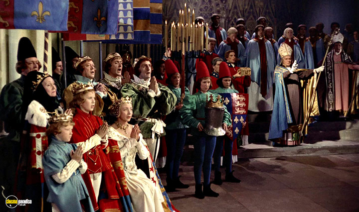 A still #48 from Richard III (1955)