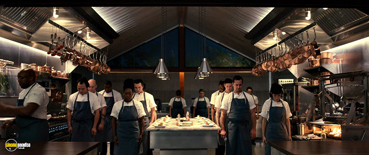 A still #49 from The Menu (2022)