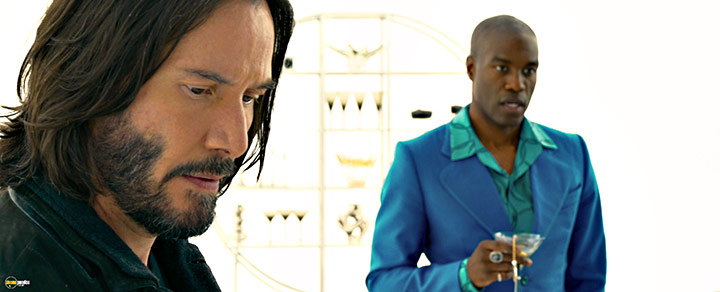 A still #68 from The Matrix Resurrections (2021)