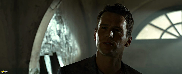 A still #110 from The Matrix Resurrections (2021)