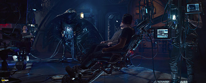 A still #103 from The Matrix Resurrections (2021)