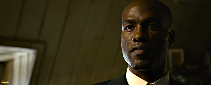 A still #99 from The Matrix Resurrections (2021)