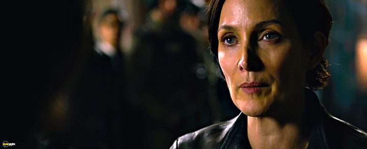 A still #98 from The Matrix Resurrections (2021)