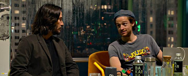 A still #78 from The Matrix Resurrections (2021)