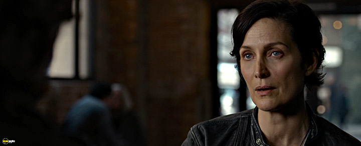 A still #77 from The Matrix Resurrections (2021)