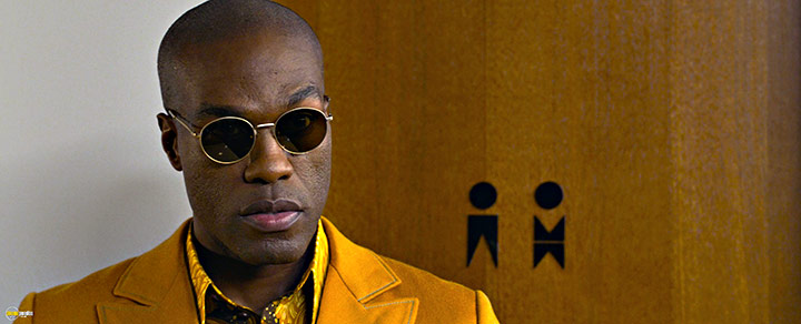 A still #76 from The Matrix Resurrections (2021)