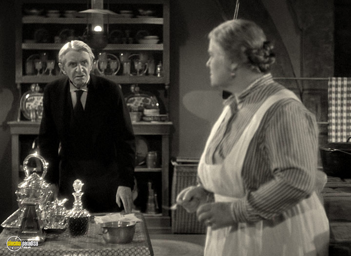 A still #48 from The Invisible Man Returns (1940)