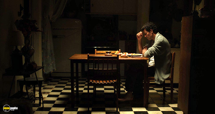 A still #37 from The Blue Caftan (2022)