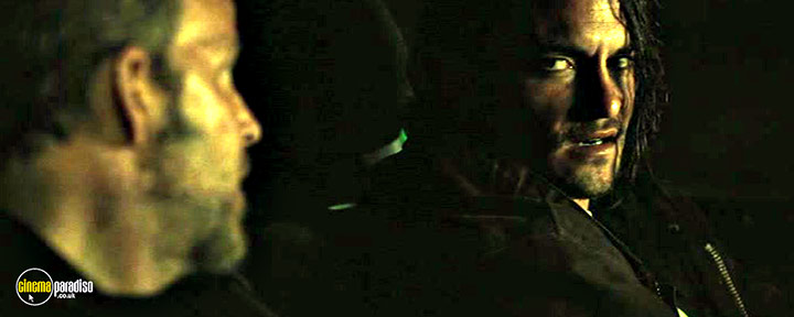 A still #24 from Mob Land (2023)
