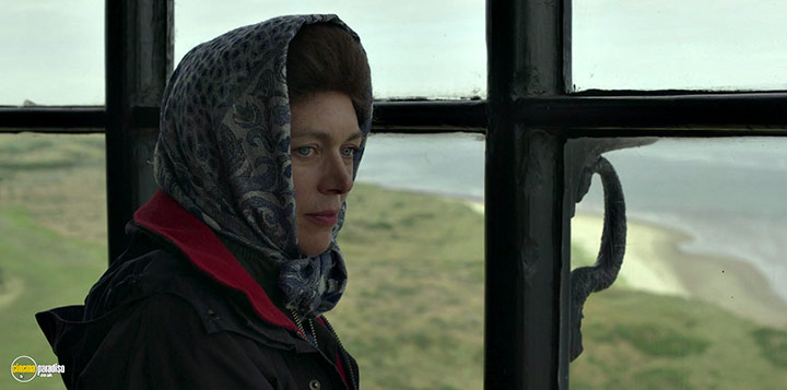 A still #45 from The Crown: Series 5 (2022)