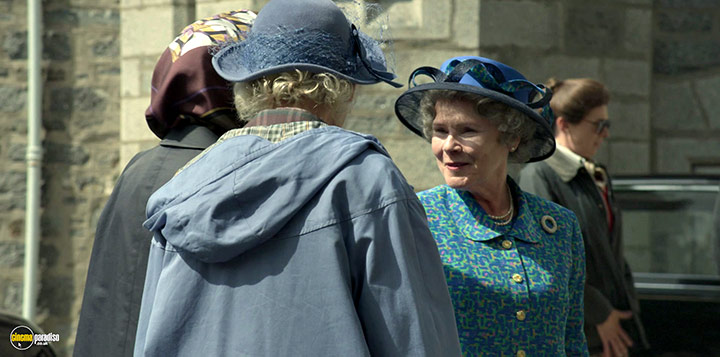 A still #35 from The Crown: Series 5 (2022)