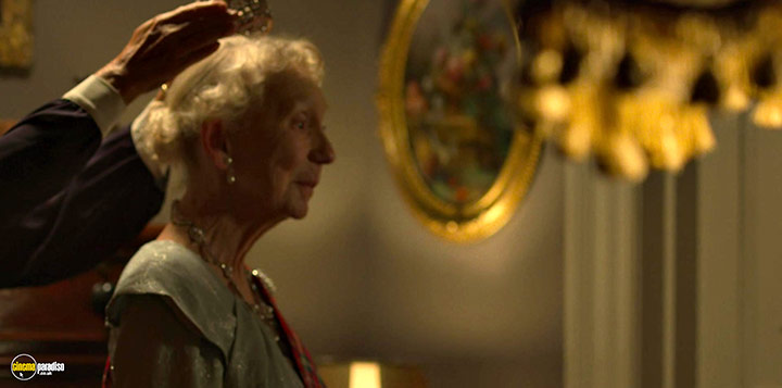 A still #23 from The Crown: Series 5 (2022)