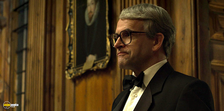 A still #21 from The Crown: Series 5 (2022)