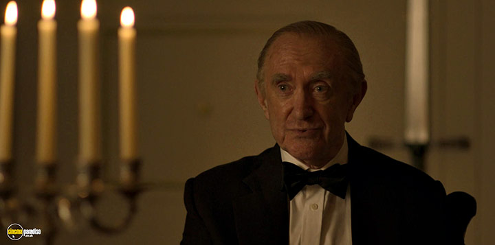 A still #3 from The Crown: Series 5 (2022)