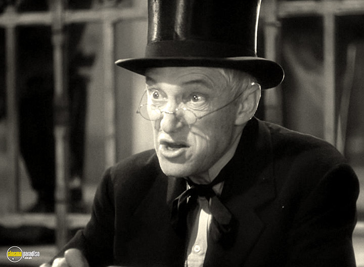 A still #10 from Destry Rides Again (1939)