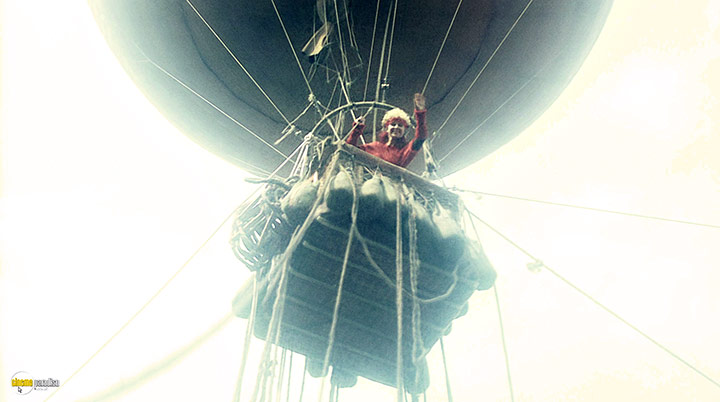 A still #33 from O-Bi, O-Ba: The End of Civilization (1984)