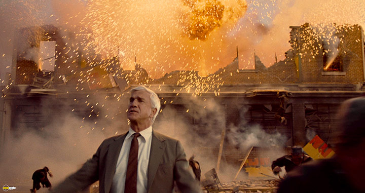 A still #55 from The Naked Gun: From the Files of Police Squad! (1988)