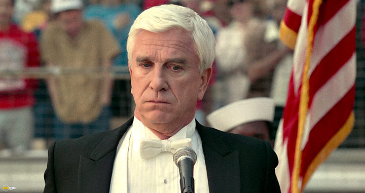 A still #37 from The Naked Gun: From the Files of Police Squad! (1988)