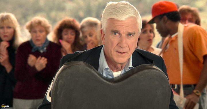 A still #26 from The Naked Gun: From the Files of Police Squad! (1988)