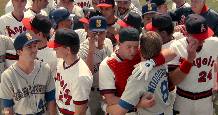 A still #20 from The Naked Gun: From the Files of Police Squad! (1988)
