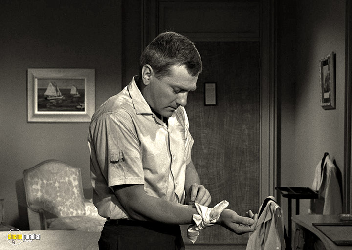 A still #55 from The Twilight Zone: Series 4 (1963)