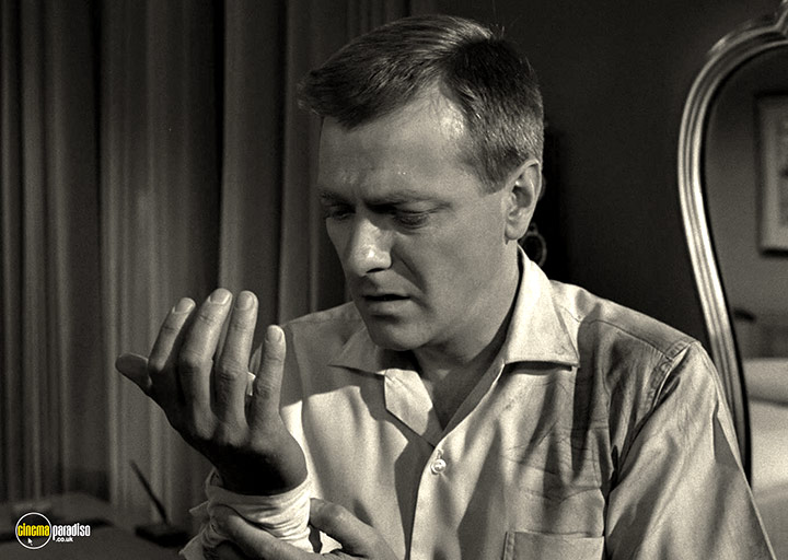 A still #54 from The Twilight Zone: Series 4 (1963)