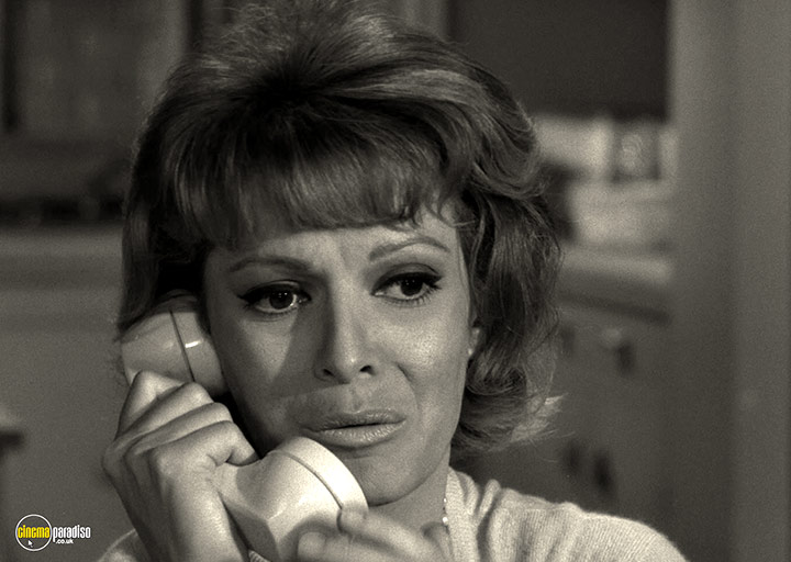 A still #24 from The Twilight Zone: Series 4 (1963)